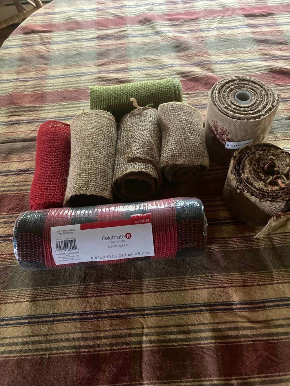 Mesh ribbon for crafting assortment of colors